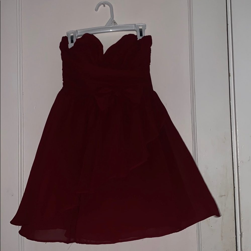Maroon Strapless Formal Dress
